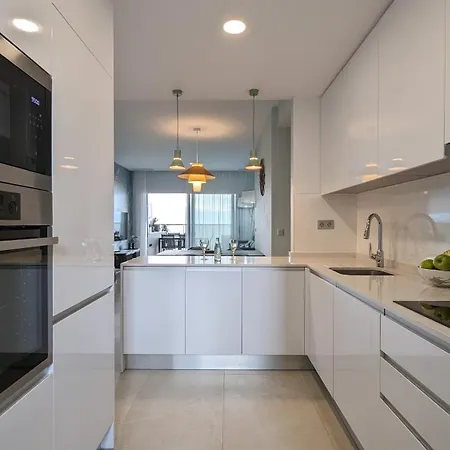 דירה Sunset Cliffs Magic בנידורם